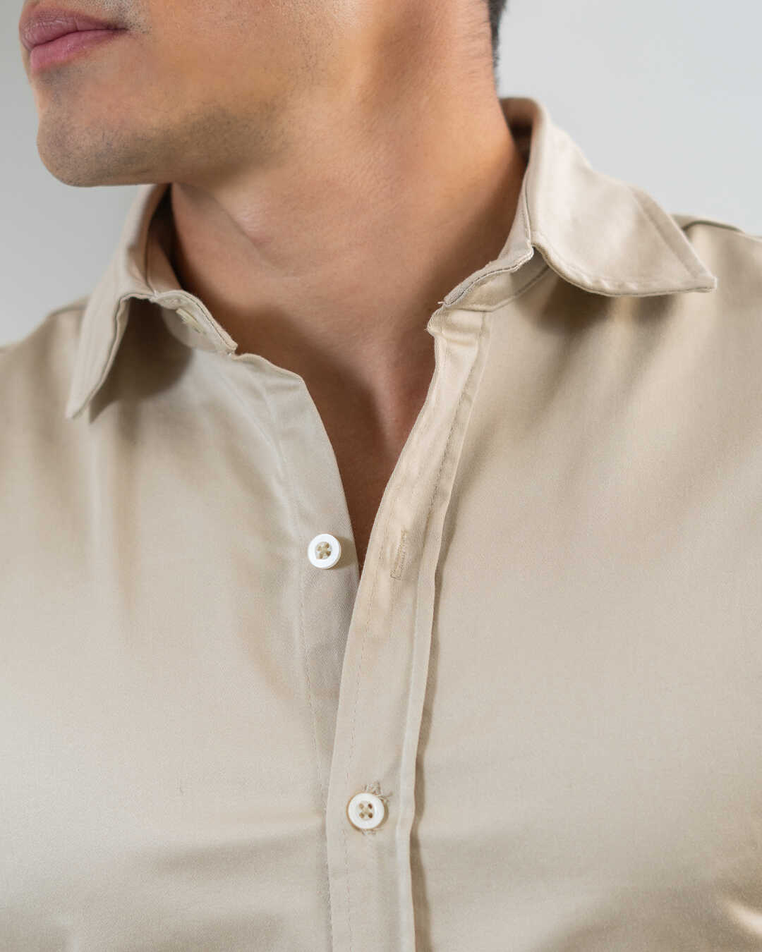 Camisa Clásica Lucca Caqui